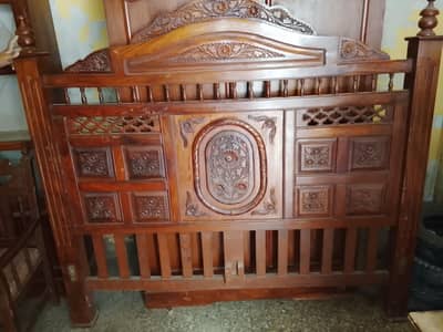 6×6 Wooden Carved Bed