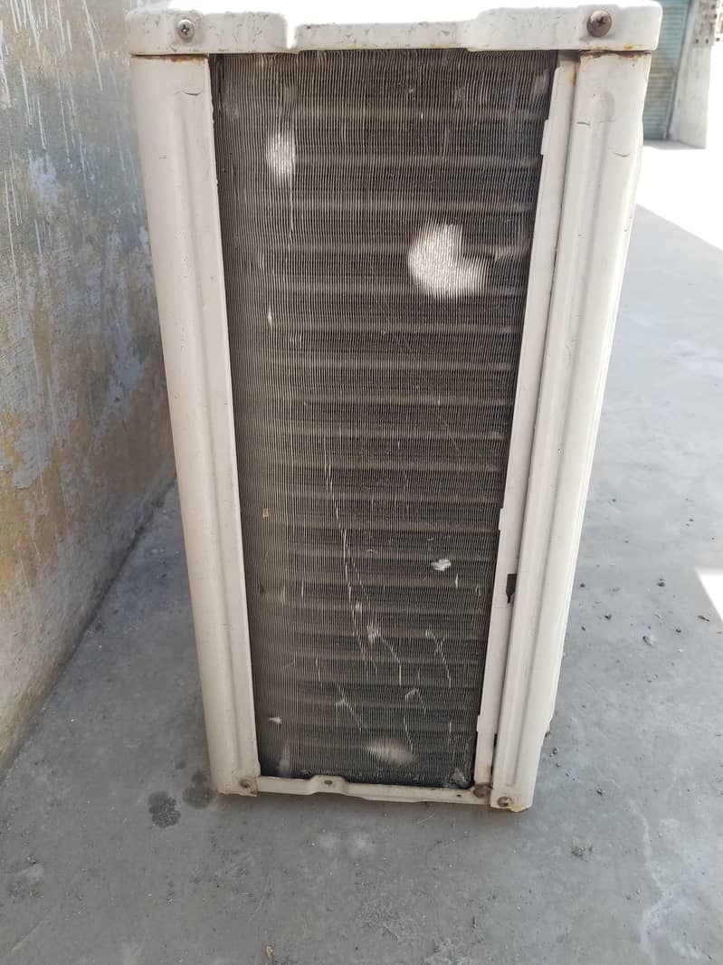 Haier Ac split 1 ton 9