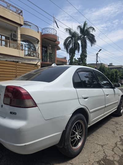 Honda Civic EXi 2005