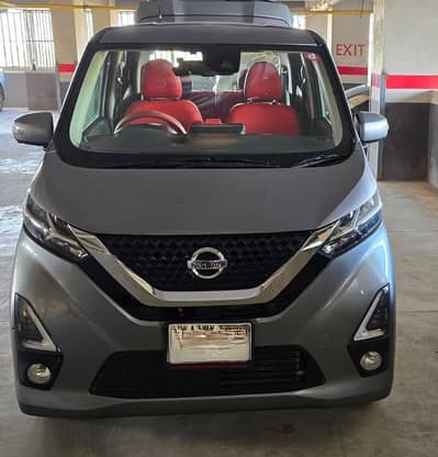 Make & Model: Nissan Dayz Highway Star Semi-Hybrid