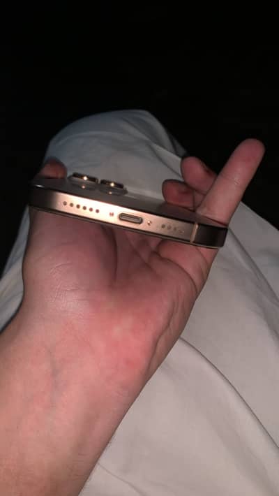 Apple iPhone 16 Pro Max