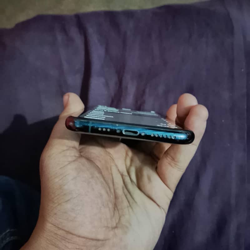 Apple iPhone 11 Pro 3
