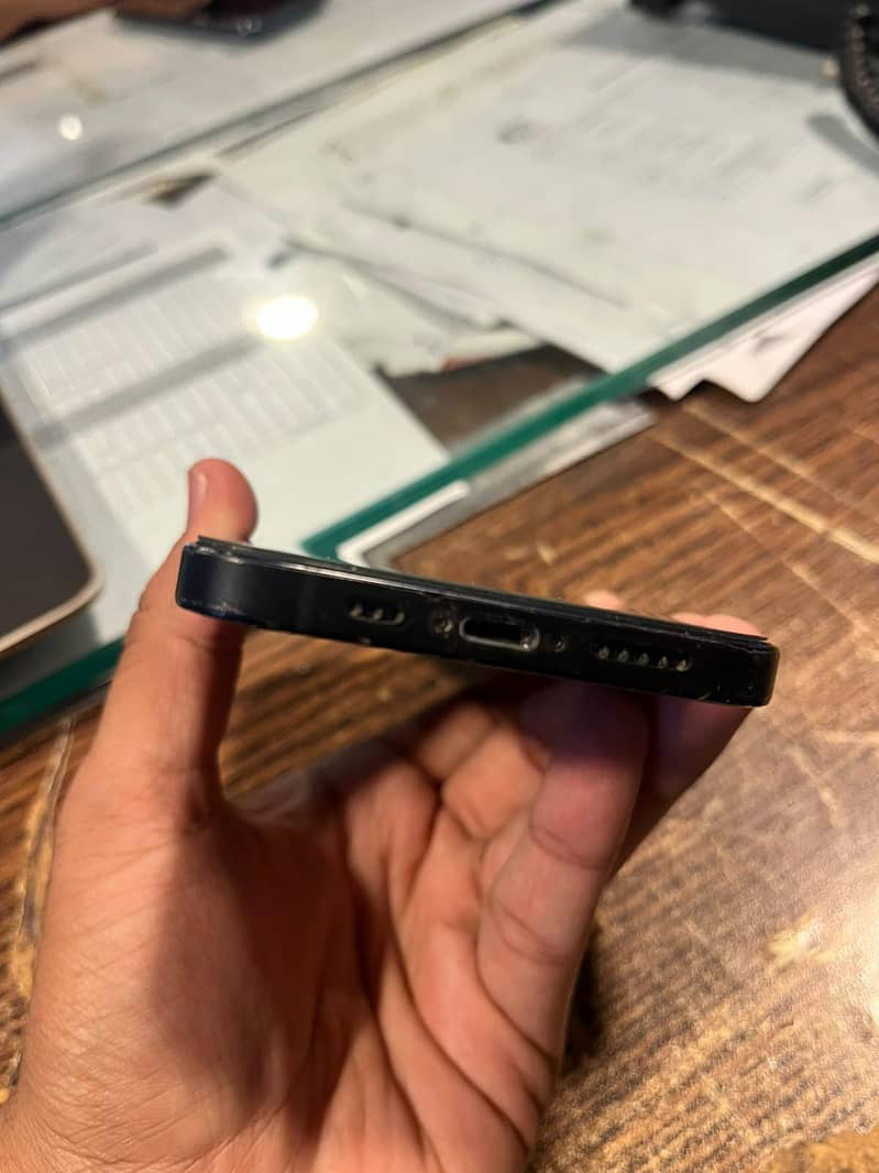 Apple iPhone 12 5