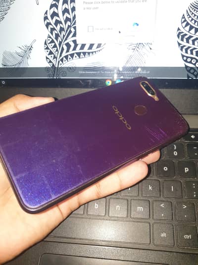 OPPO F9 Pro