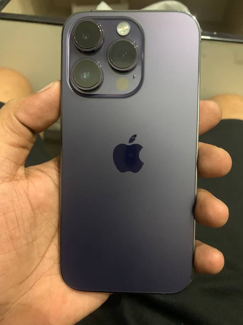 Apple iPhone 14 Pro 0