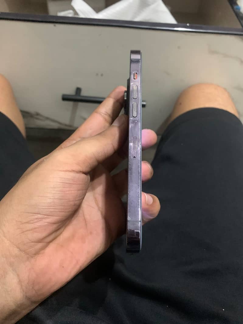 Apple iPhone 14 Pro 3