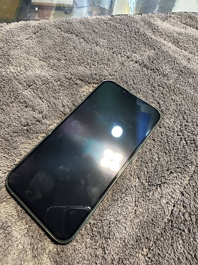 Apple iPhone 13 1