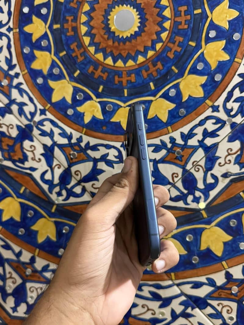 iPhone 17 Pro With Box 6