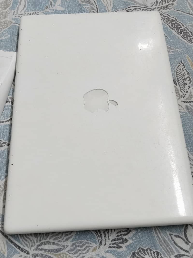 apple MacBook 0