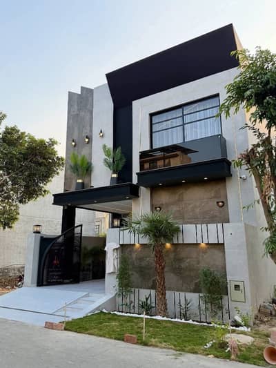 5 marla brand new house for rent in Dha 9 town
