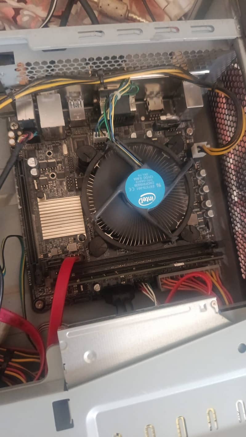 Processor and case 0