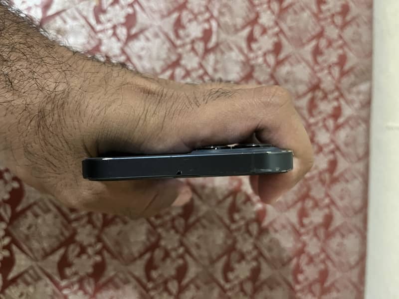 Apple iPhone 12 Pro Max 3