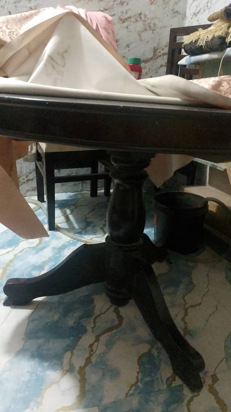 Dining table & Chairs 2
