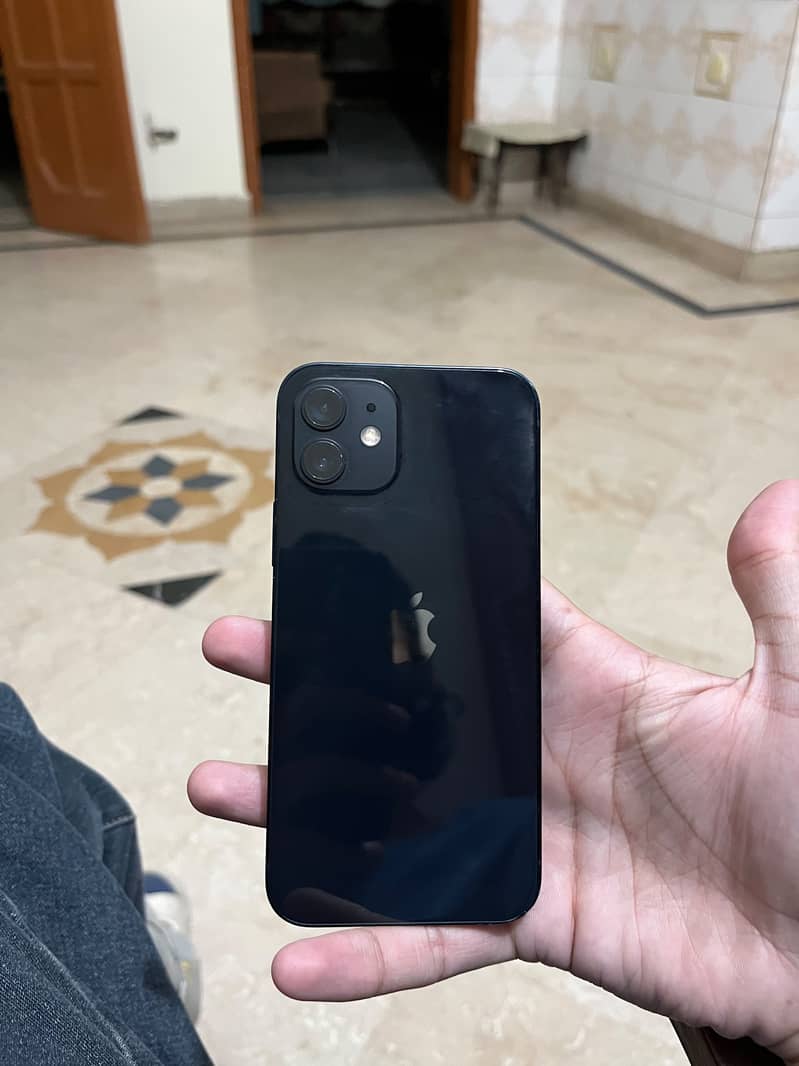 Apple iPhone 12 0
