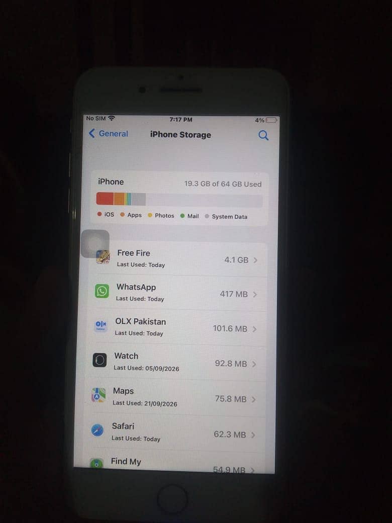Apple iPhone 8 Plus 3