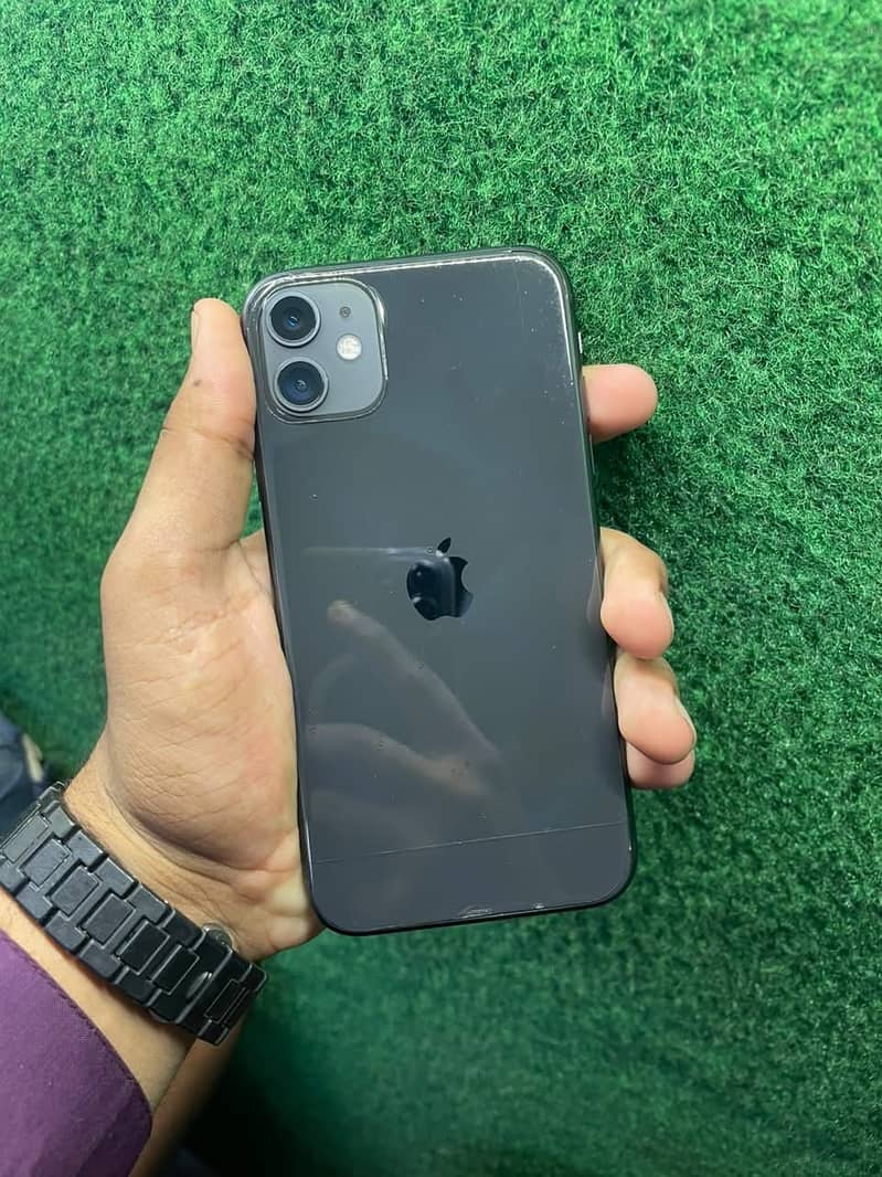 Apple iPhone 11 0