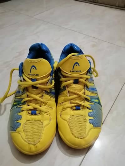 non marking shoes ,  badminton shoes