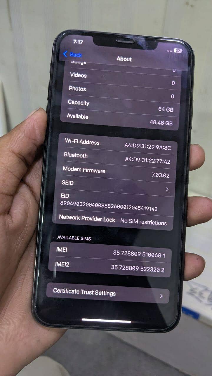 Apple iPhone XS Max 4