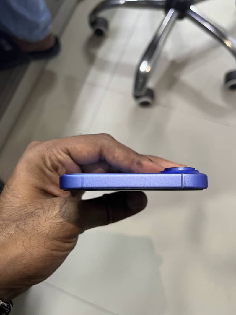 Apple iPhone 16 Plus 5