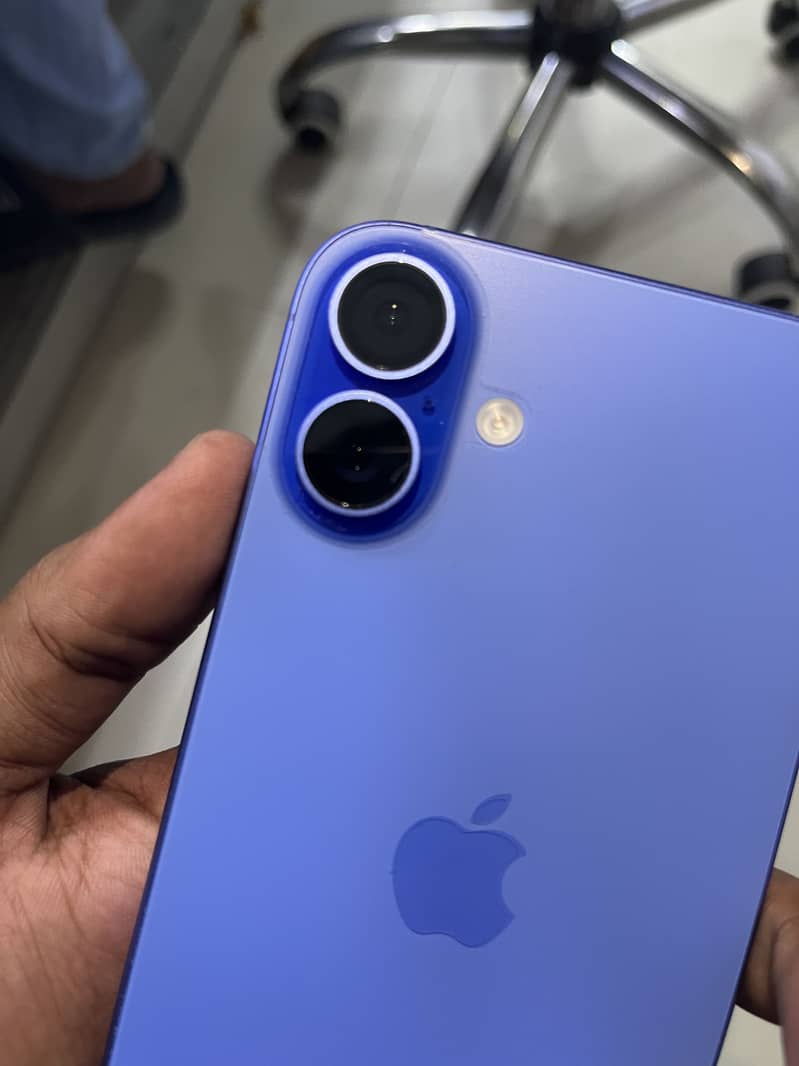 Apple iPhone 16 Plus 7
