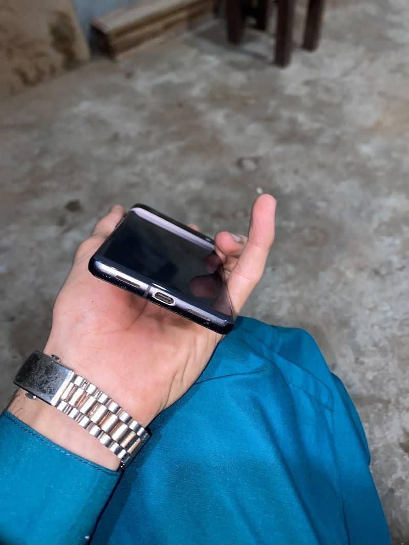 Google Pixel 7 5