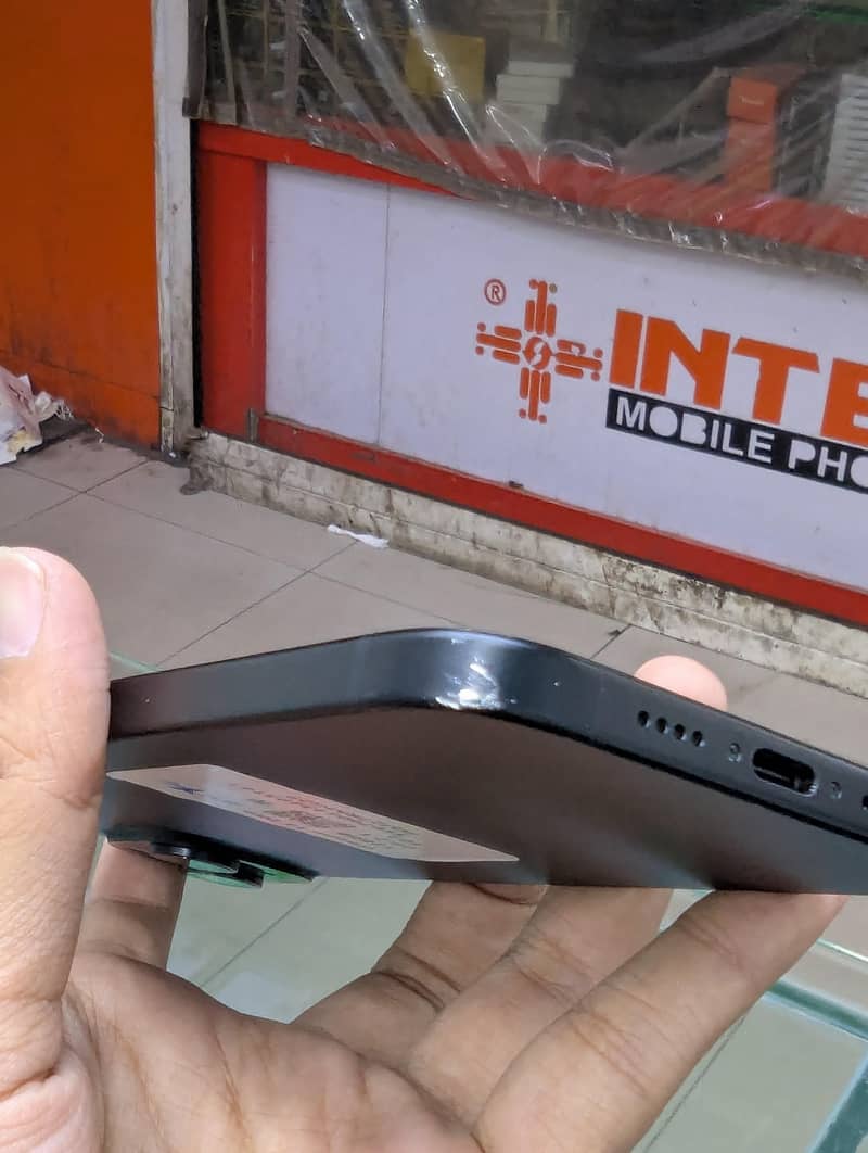 Apple iPhone 15 plus 7