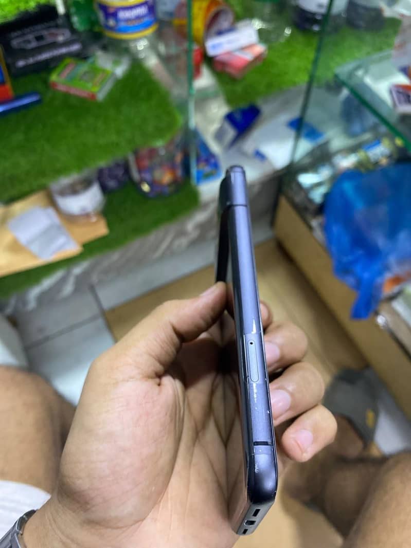 Google Pixel 8 3