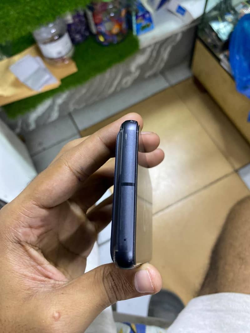 Google Pixel 8 6