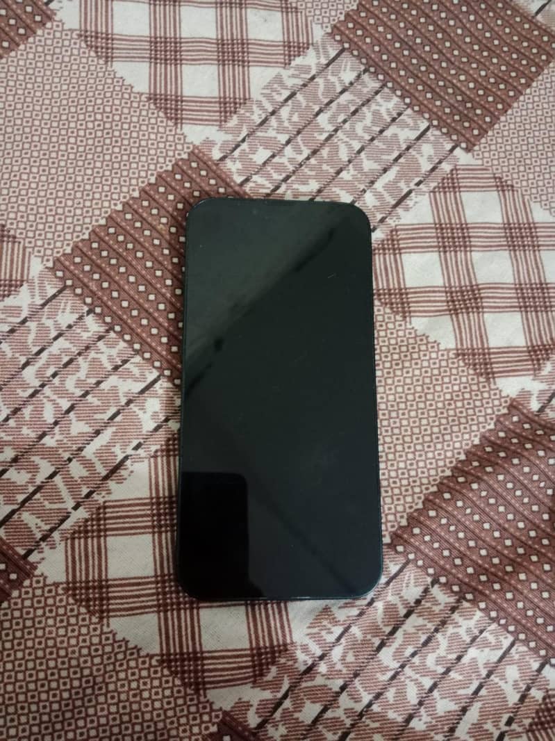 Apple iPhone 13 5