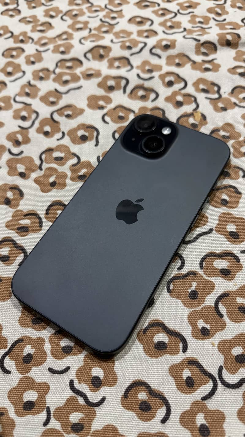 Apple iPhone 15 6