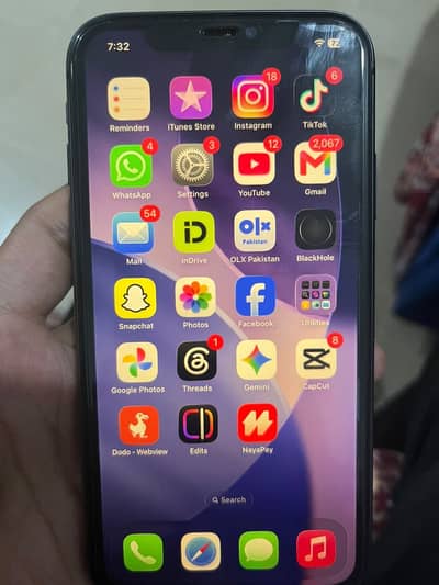 Iphone 11 back crack