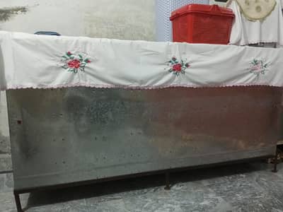 storage box (Peti) for sale with stand