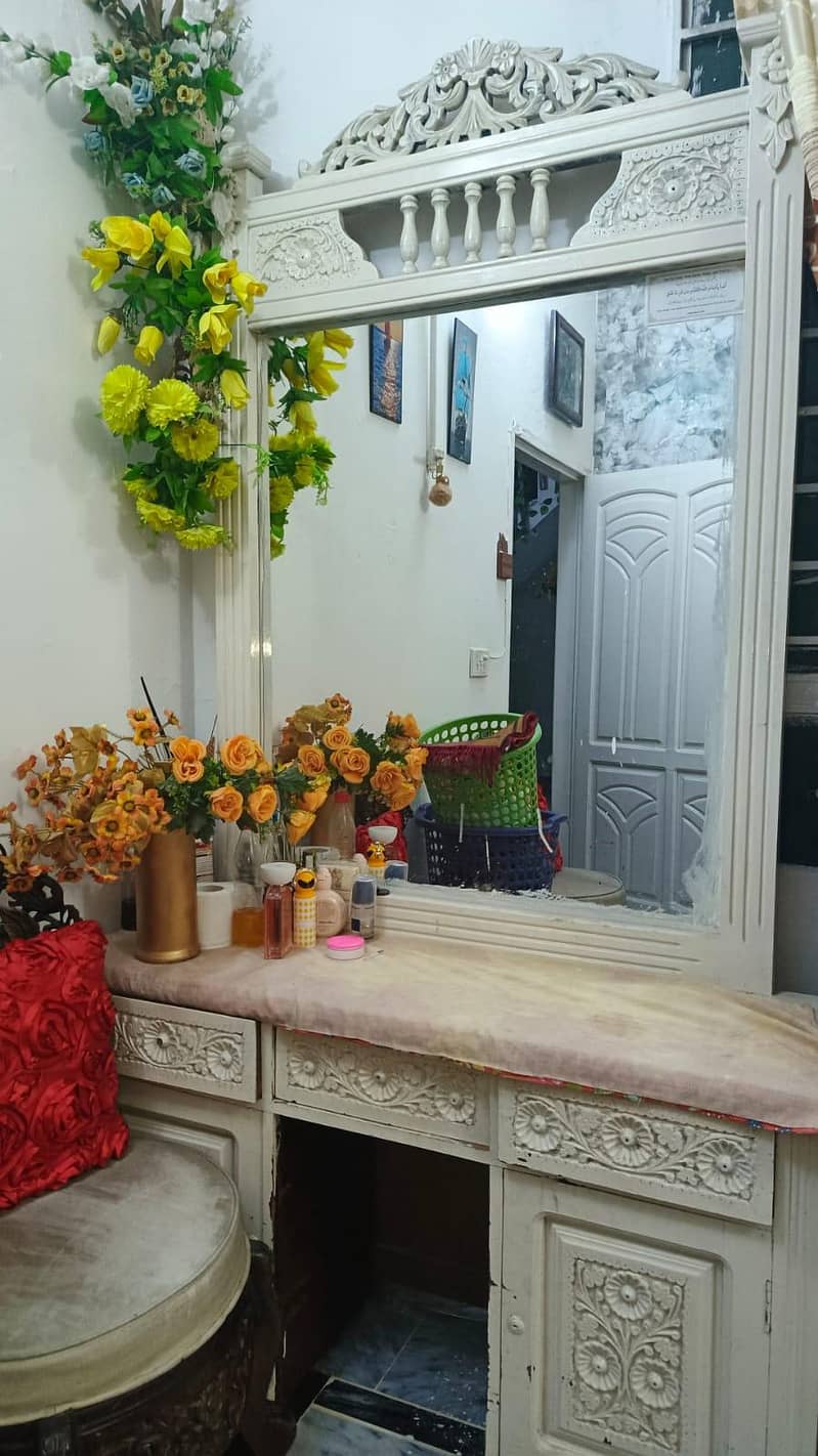 wooden Dressing Table 1