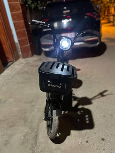 Revoo A04 Electric Scooty available for sale.