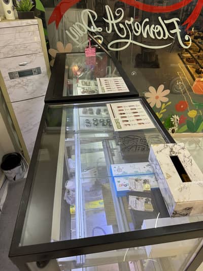 Chiller and display