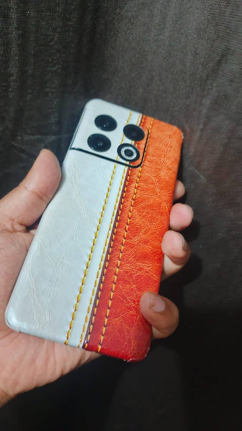 One Plus 10 Pro 1