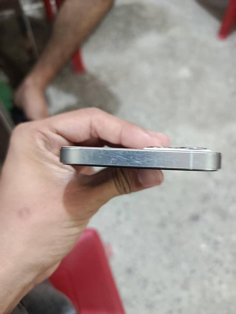Apple iPhone 12 Pro 2