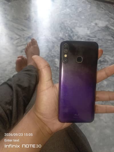Infinix Hot 8 Lite