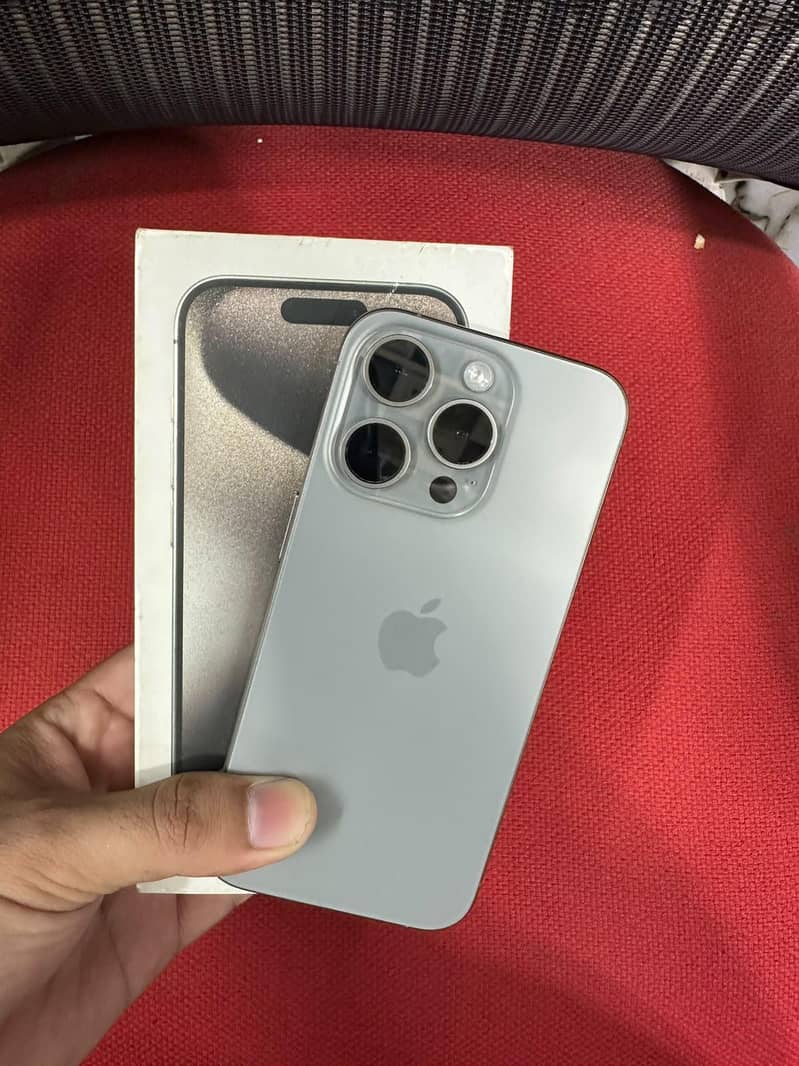 Apple iPhone 15 Pro 2