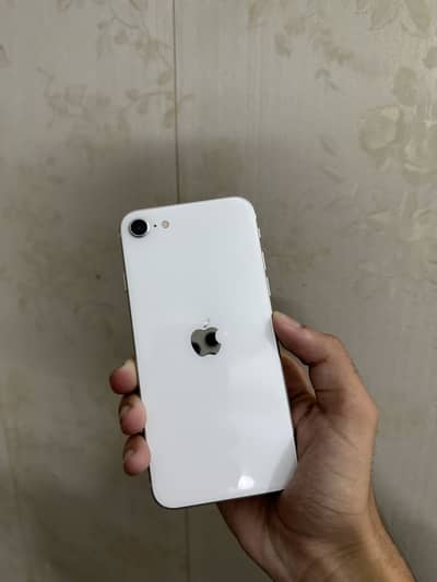 Apple iPhone SE
