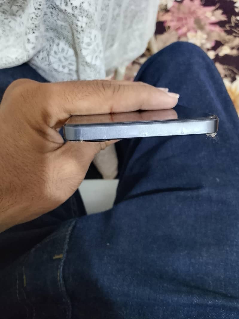 Realme Note 60x 4