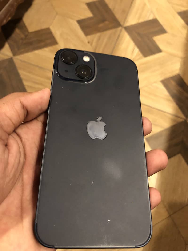 Apple iPhone 13 2