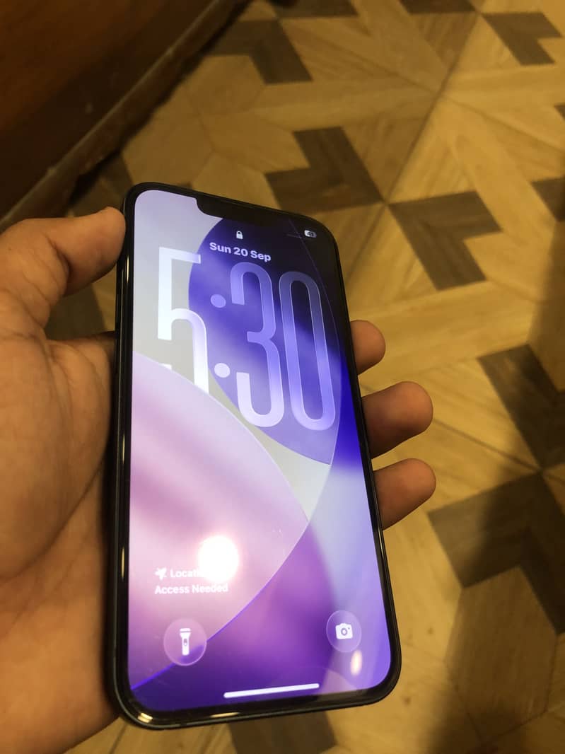 Apple iPhone 13 4