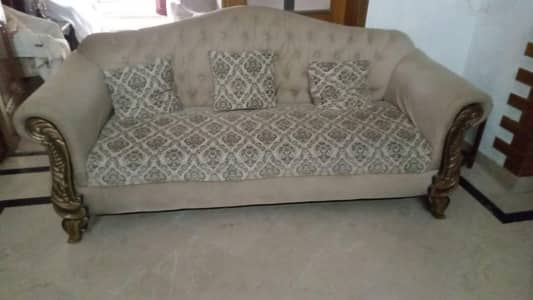 7 SEATER SOFA SET (3+ 2+1+1)ALONG WITH CUSHIONS