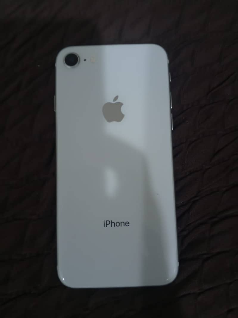 IPHONE 8 4