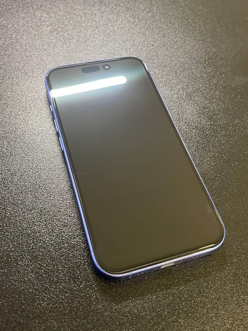 Apple iPhone 16 2