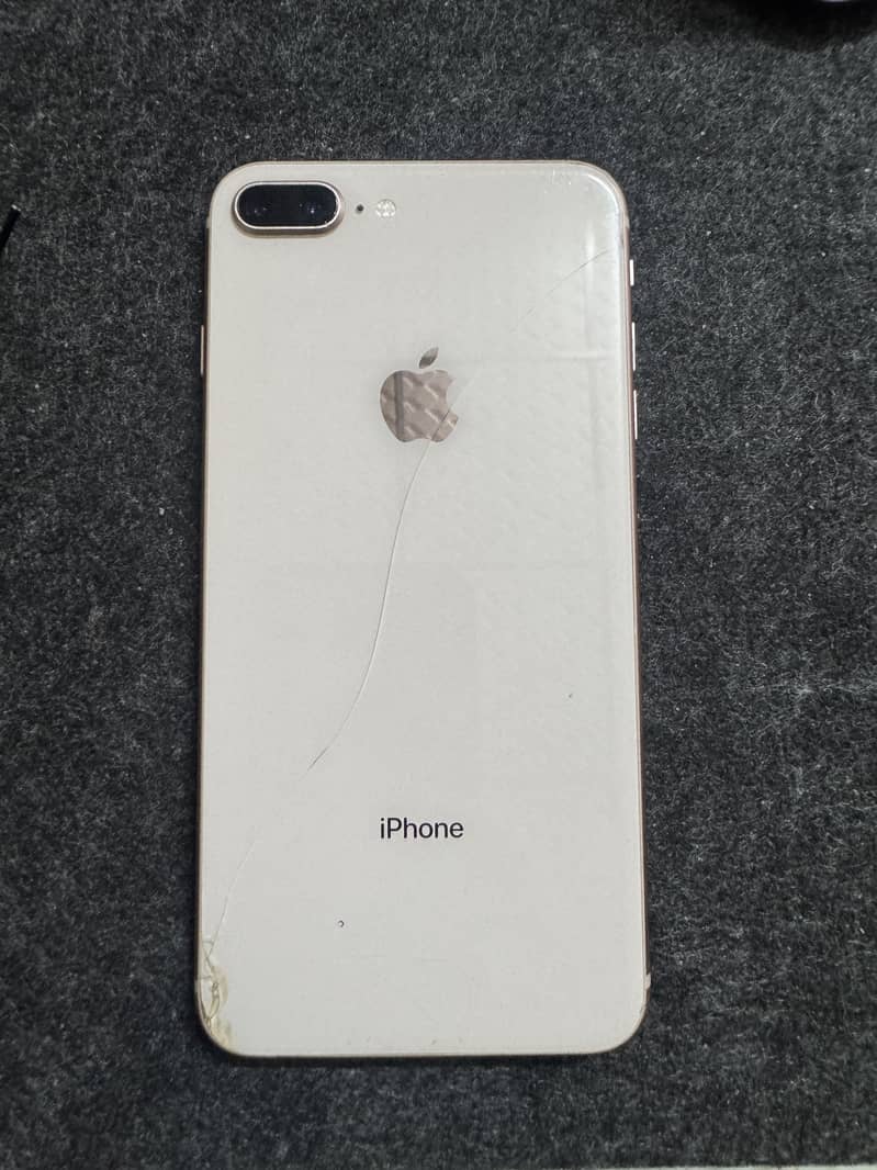 Apple iPhone 8 Plus 2
