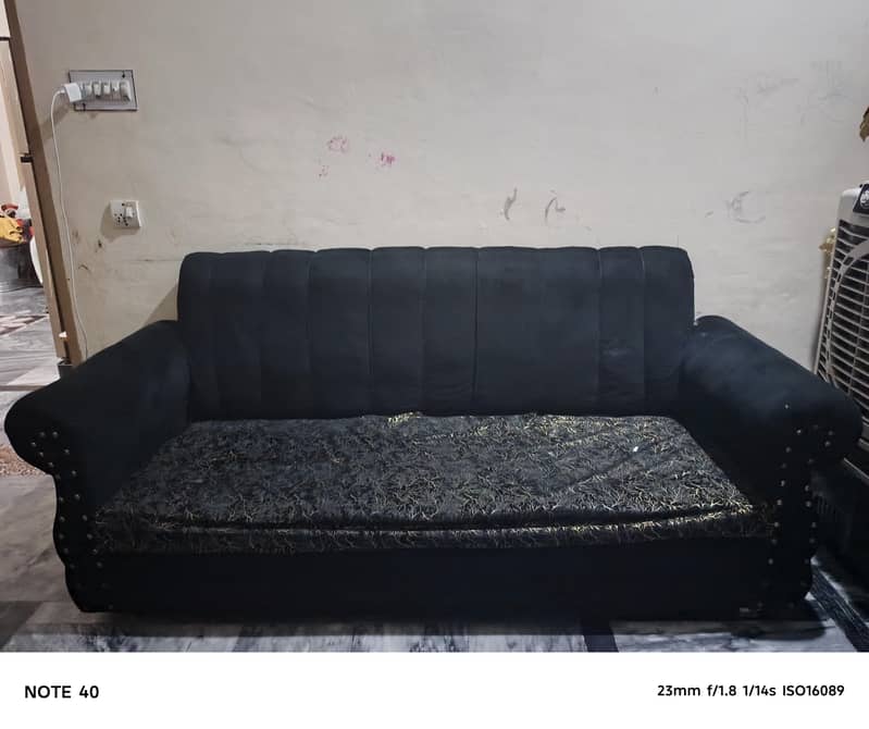 black sofa 0