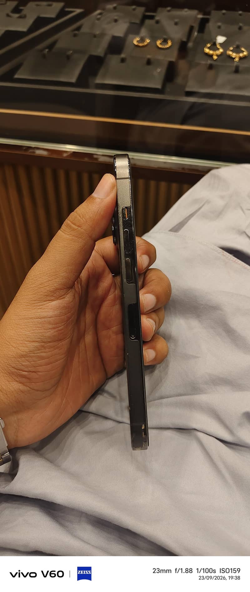 Apple iPhone 13 Pro 2