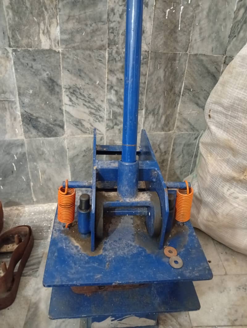 SLIPER MAKING MACHINE 0